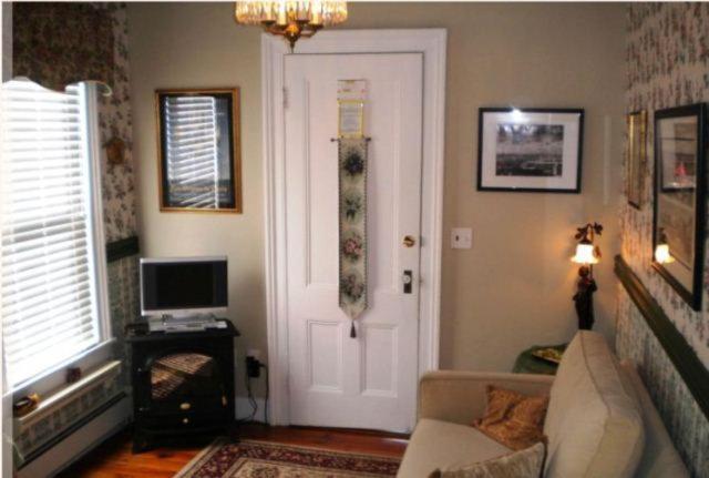 The Stirling House Waterfront 4*