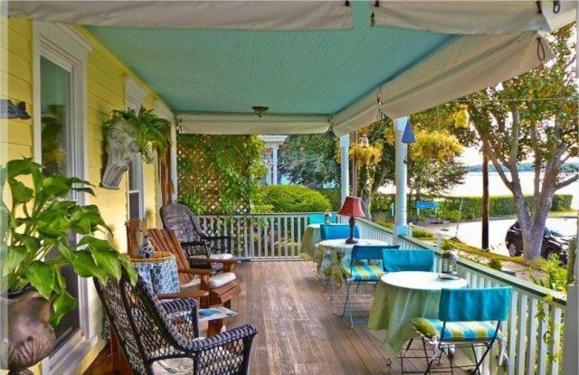 The Stirling House Waterfront 4*