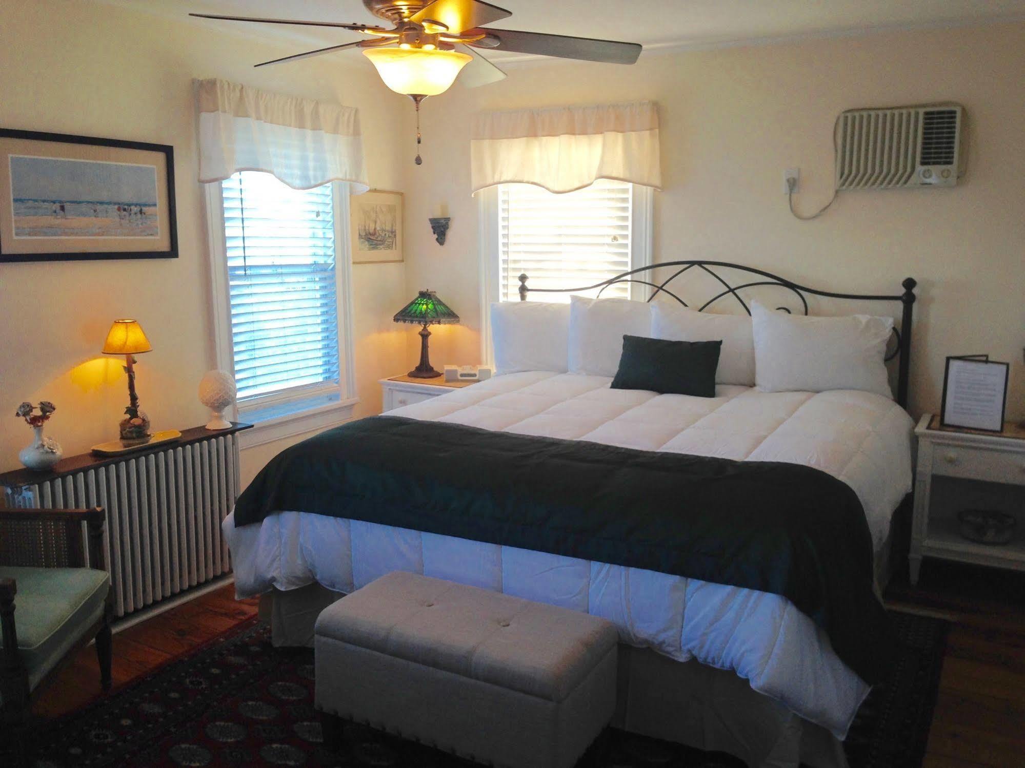 The Stirling House Waterfront 4*